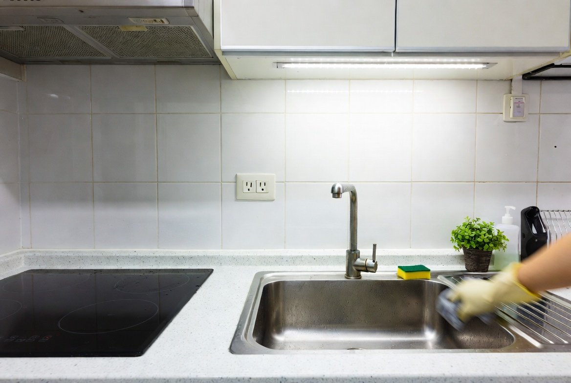 Deep clean, inside appliances, thorough work